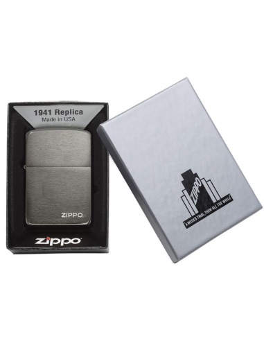 Bricheta Zippo 24485 1941 Replica with Zippo logo