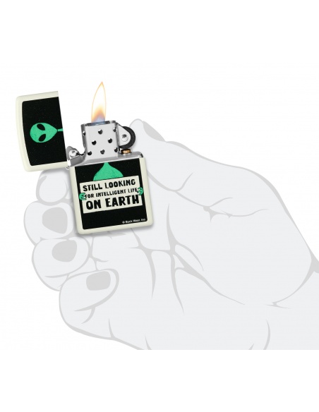 Brichetă Zippo 46092 Still looking for intelligent life on Earth - Glow-in-the-Dark